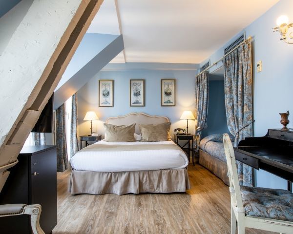 Hôtel des Ducs D’Anjou – Junior Suite in Paris