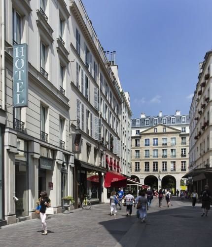 Hotel des Ducs d’Anjou – Exterior