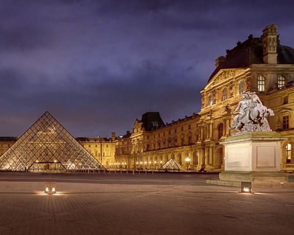 Hotel Ducs d’Anjou – Museu do Louvre